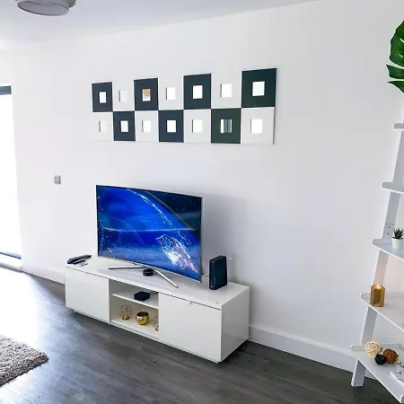 Modern 2 Bed Apartment With Central Location Birmingham Exterior photo
